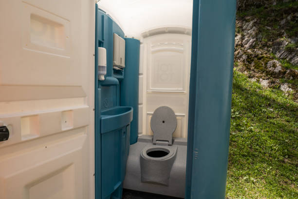 Portable Toilet Options We Offer in Prospect, OH